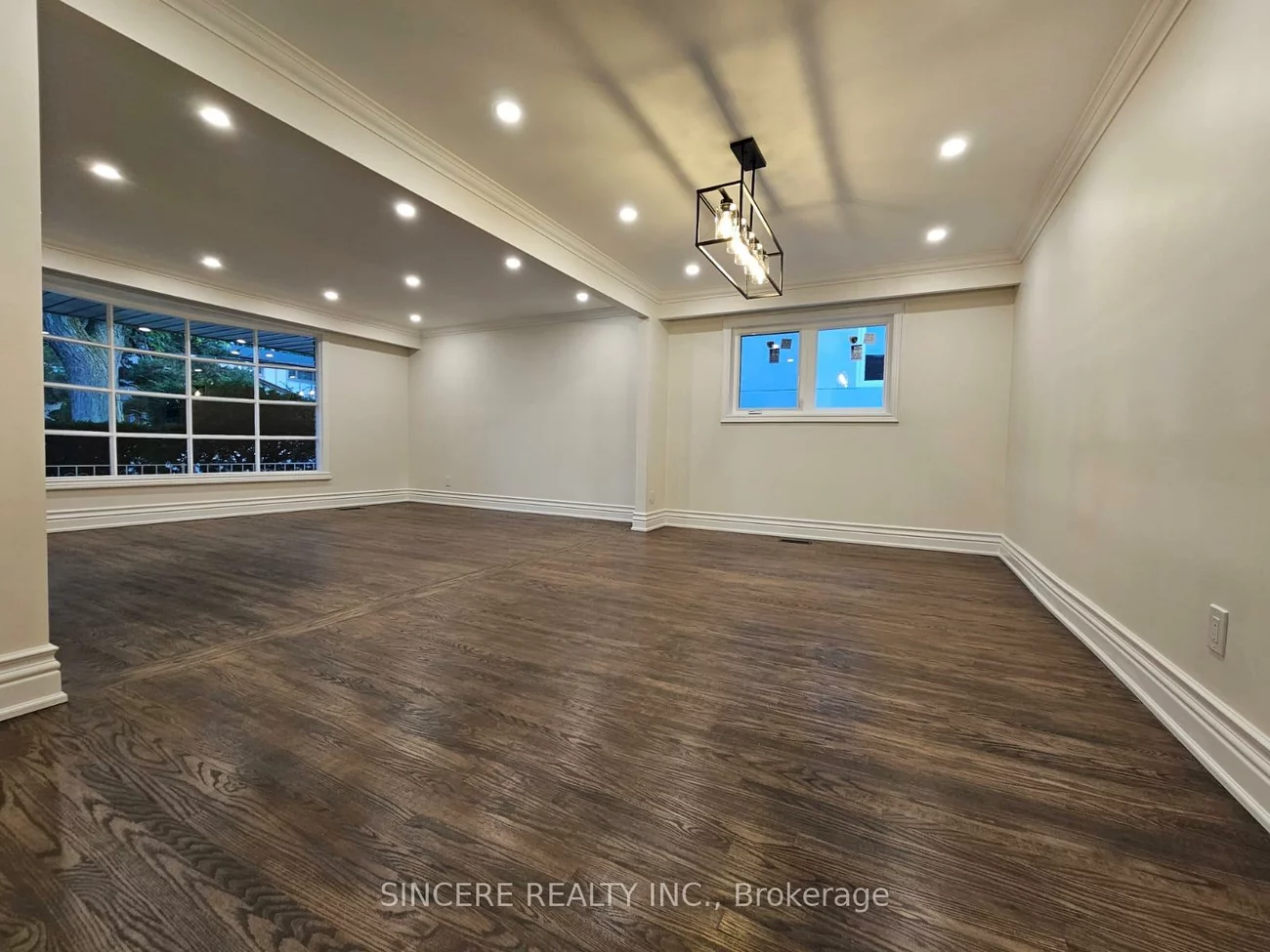 32, Colonnade, Bayview Woods-Steeles, Toronto