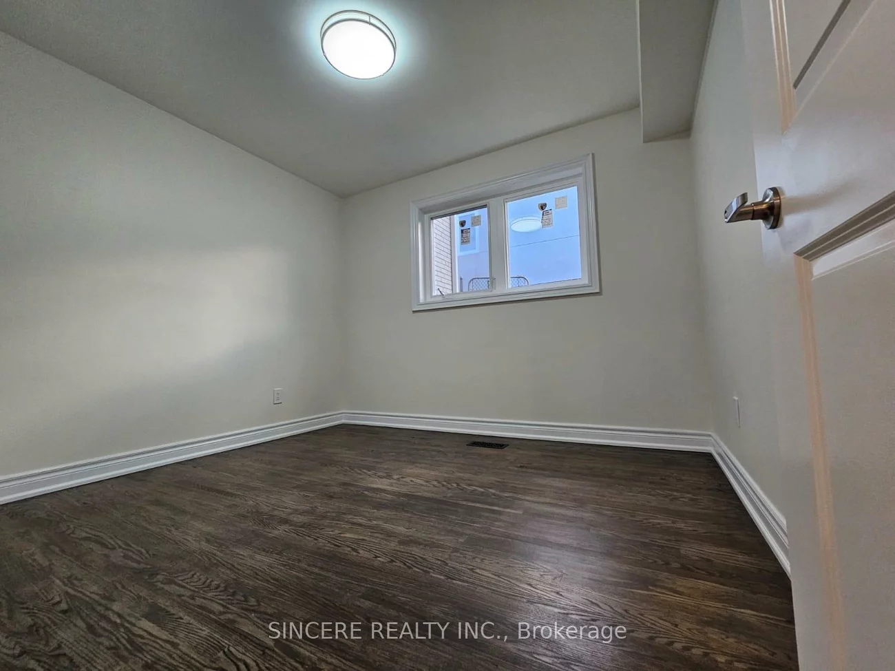 32, Colonnade, Bayview Woods-Steeles, Toronto