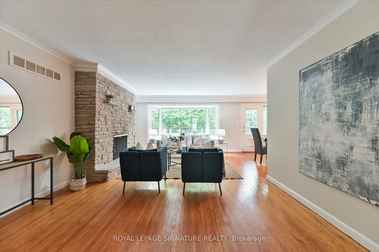 143, Sweeney, Victoria Village, Toronto