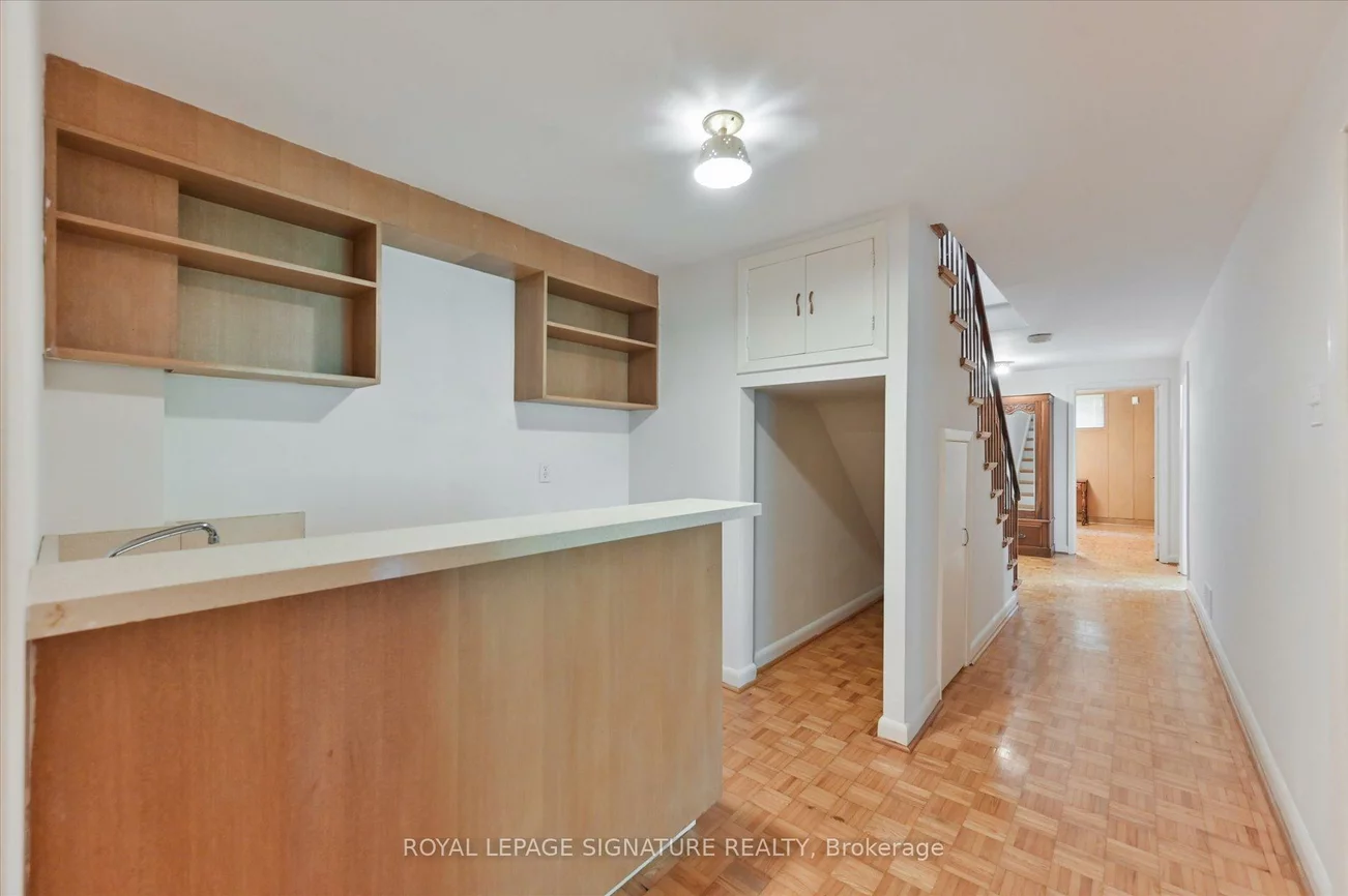 143, Sweeney, Victoria Village, Toronto