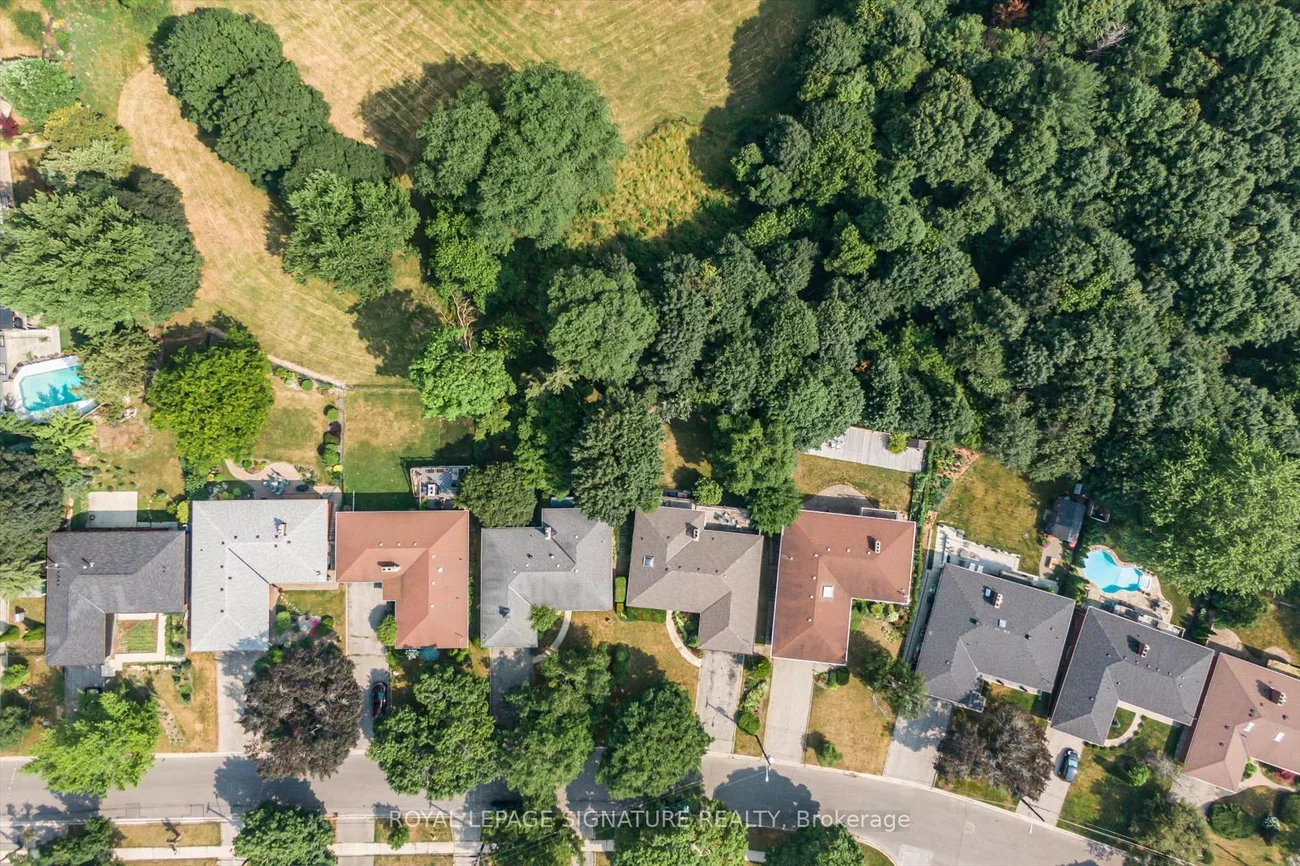 143, Sweeney, Victoria Village, Toronto