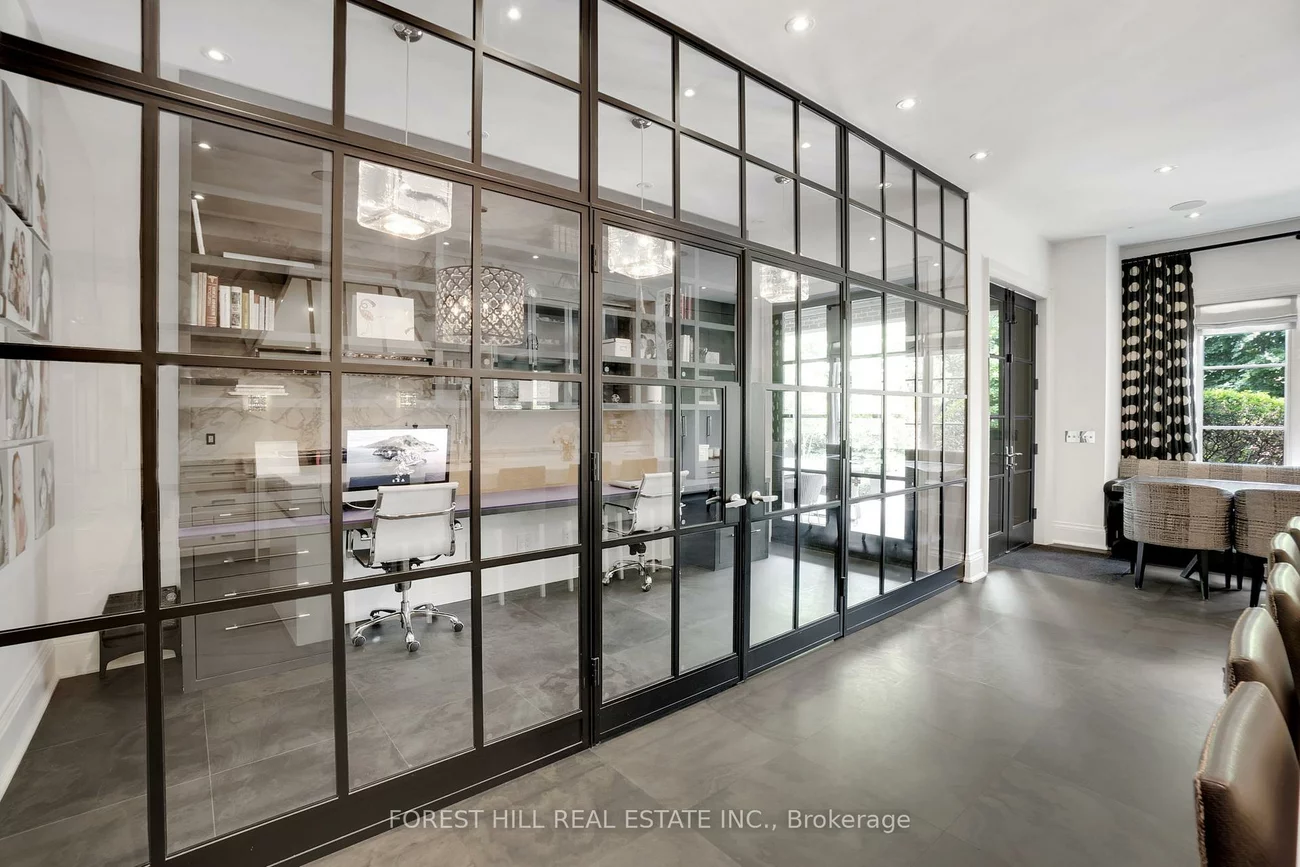 12, Burmont, Forest Hill North, Toronto
