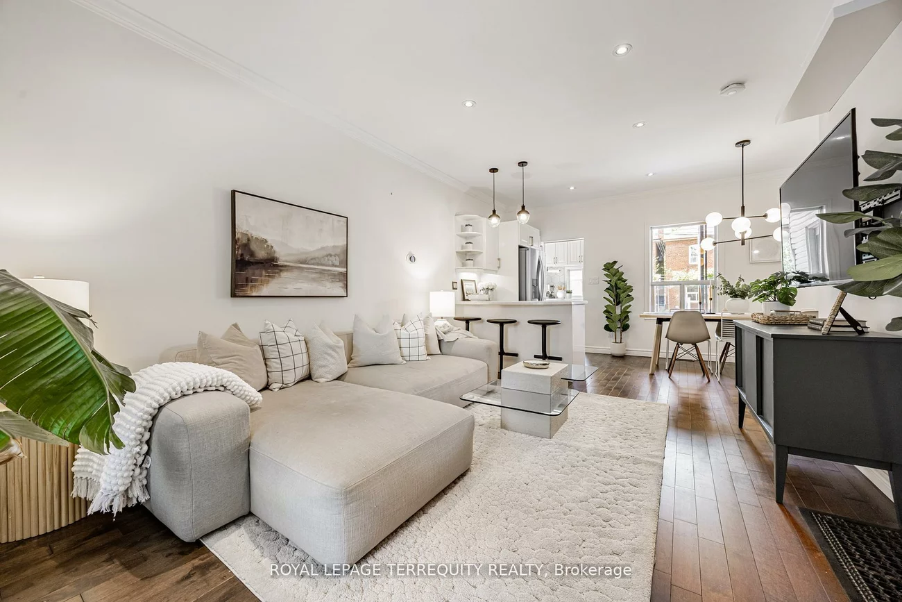 34, O'Leary, Oakwood Village, Toronto