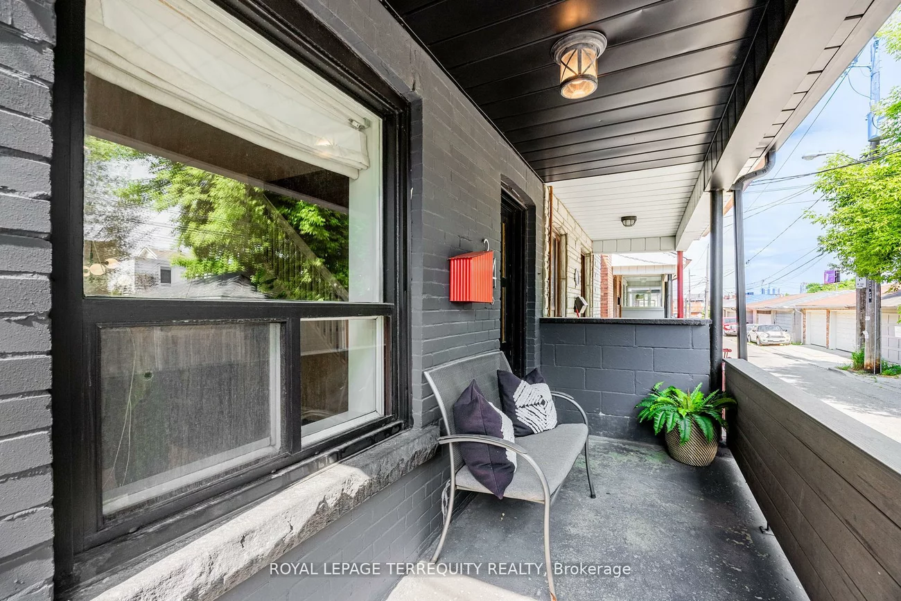 34, O'Leary, Oakwood Village, Toronto