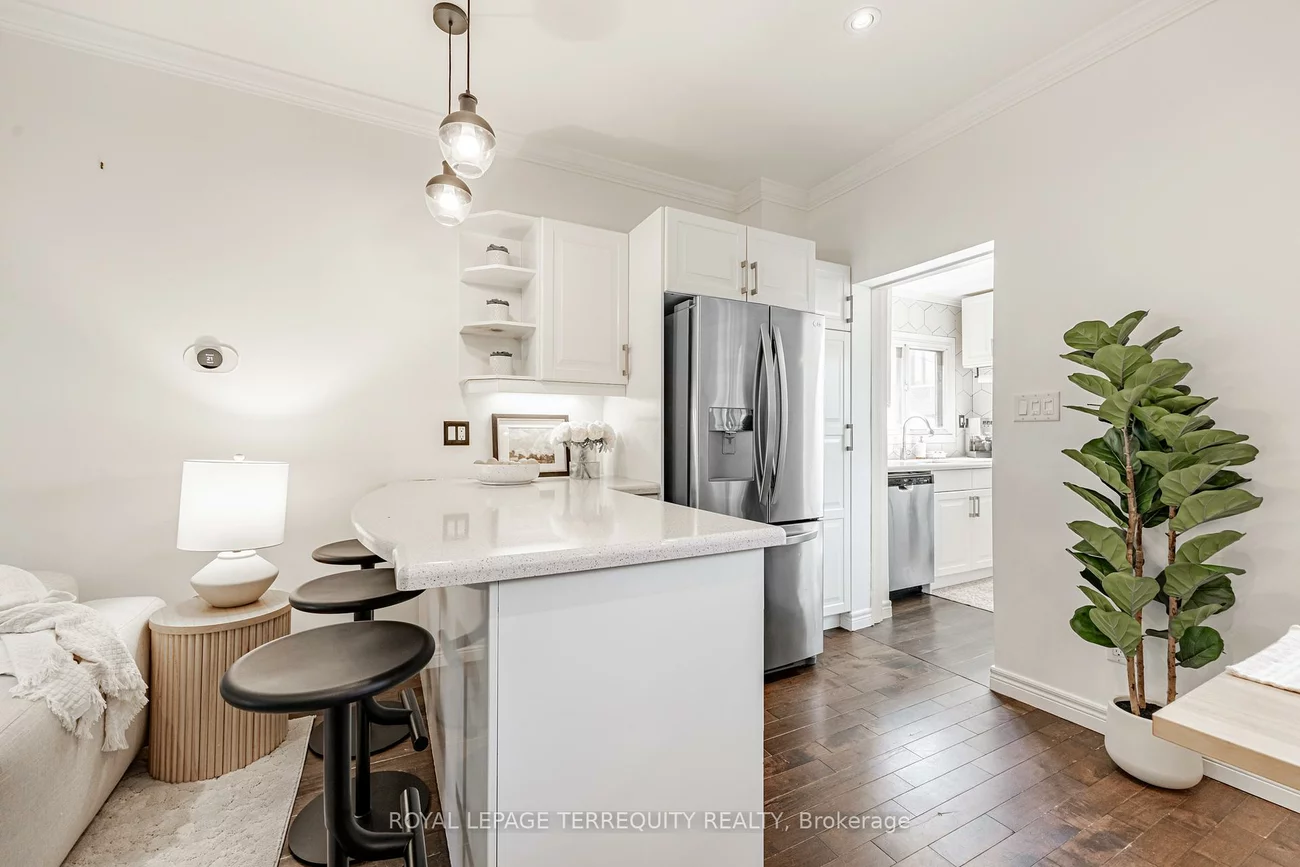 34, O'Leary, Oakwood Village, Toronto