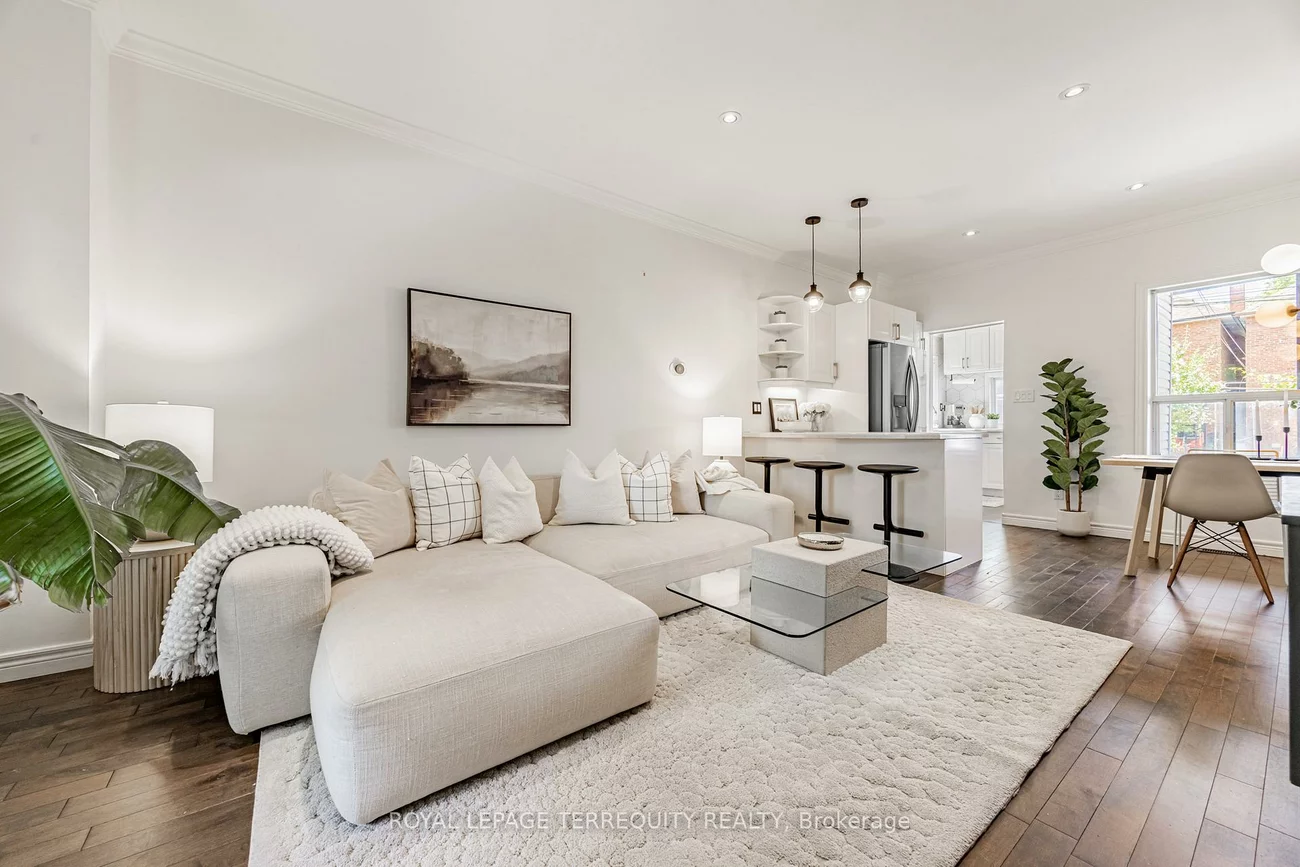 34, O'Leary, Oakwood Village, Toronto