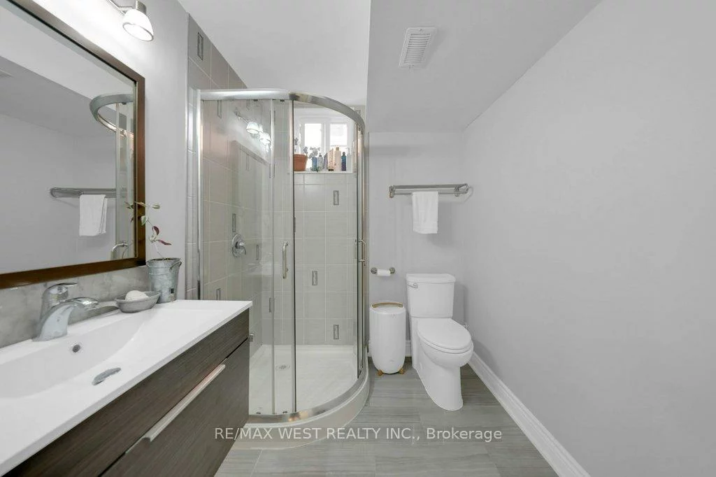 151, Brahms, Hillcrest Village, Toronto