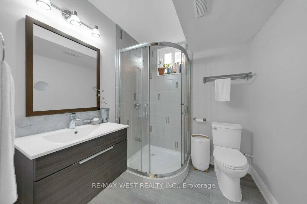 151, Brahms, Hillcrest Village, Toronto