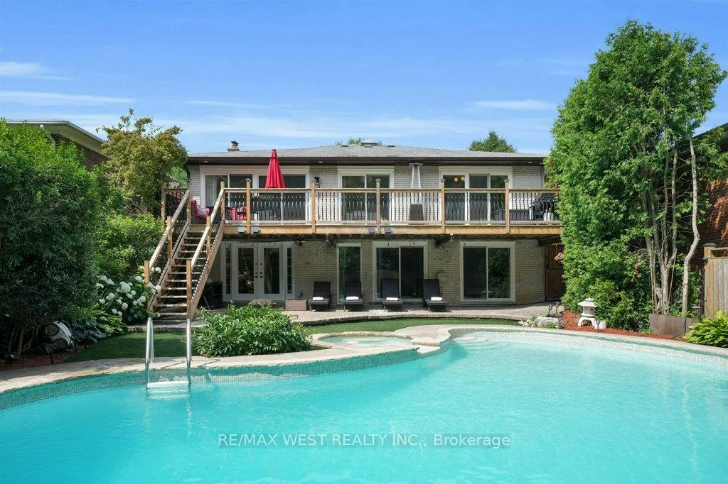 151, Brahms, Hillcrest Village, Toronto