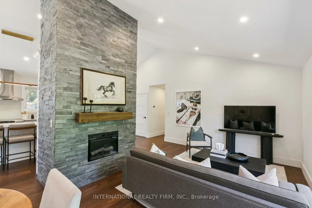 27, Treadgold, Parkwoods-Donalda, Toronto