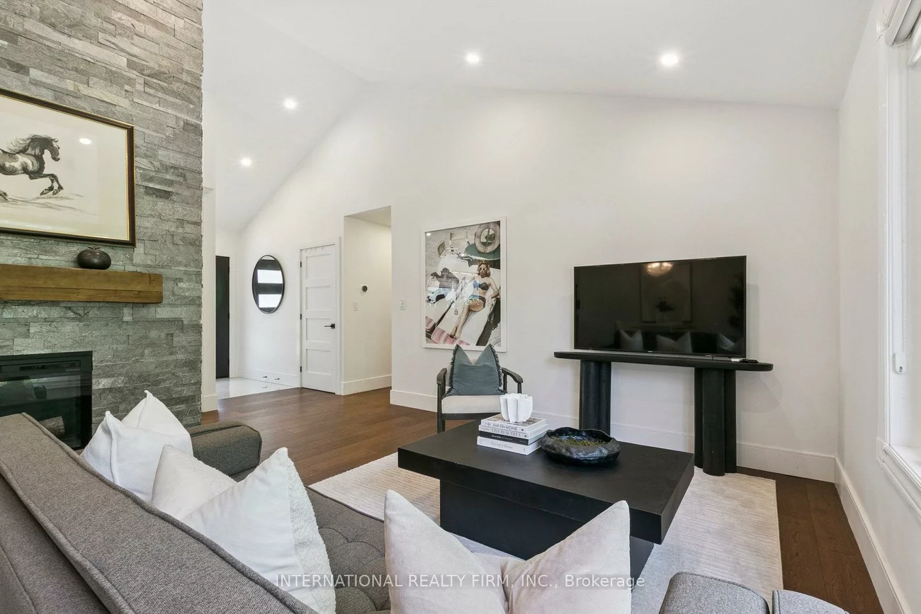 27, Treadgold, Parkwoods-Donalda, Toronto