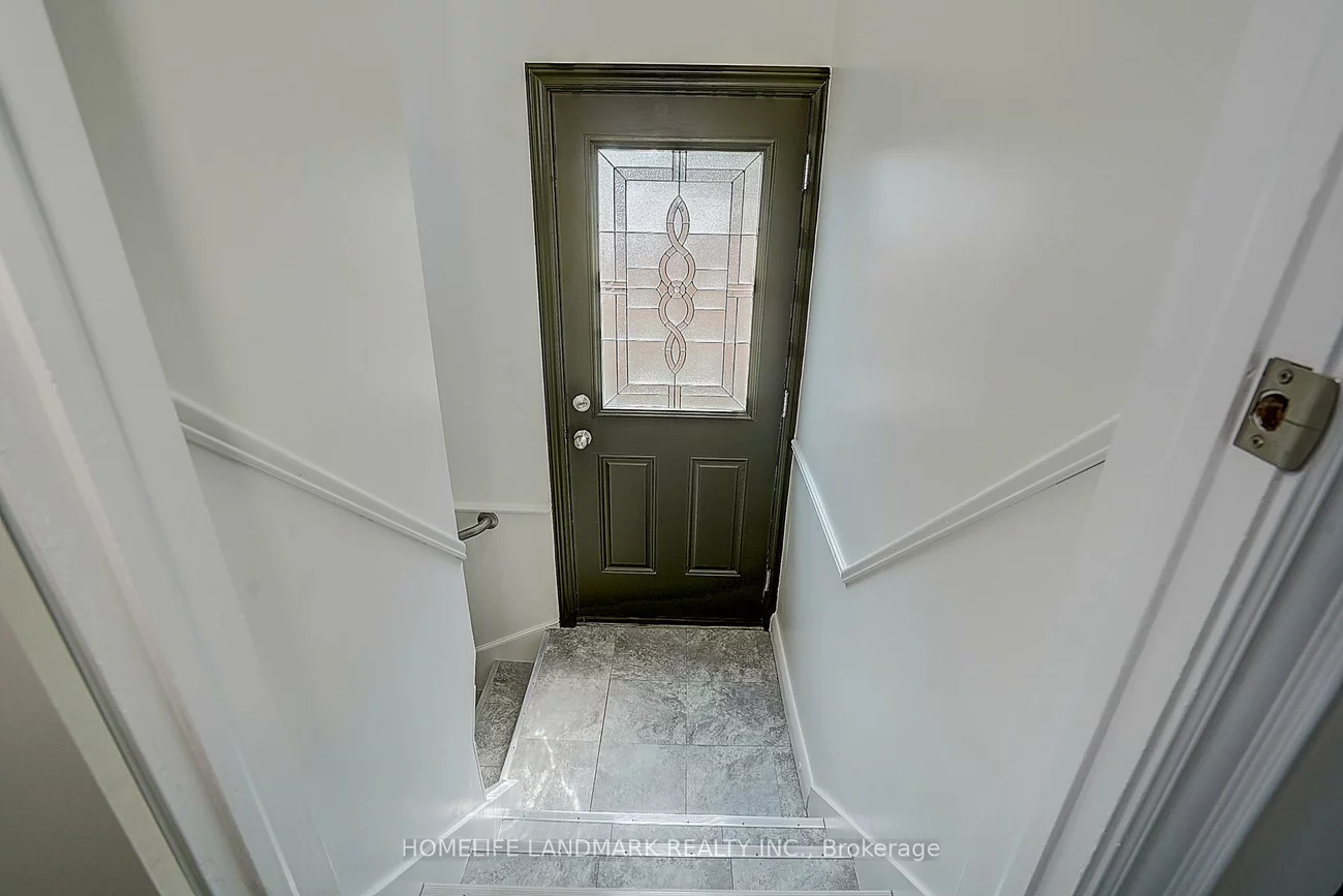 305, Connaught, Newtonbrook West, Toronto