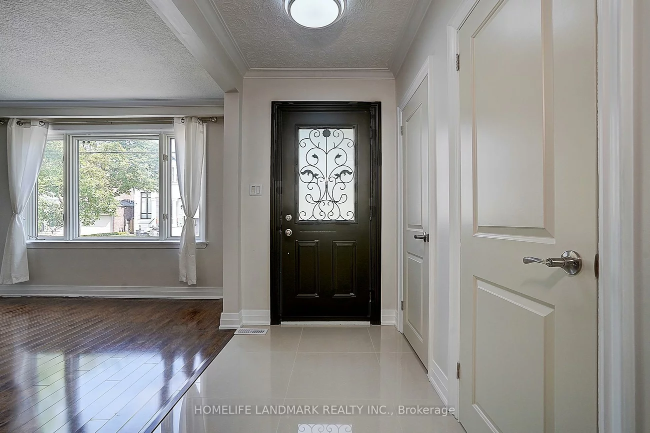 305, Connaught, Newtonbrook West, Toronto