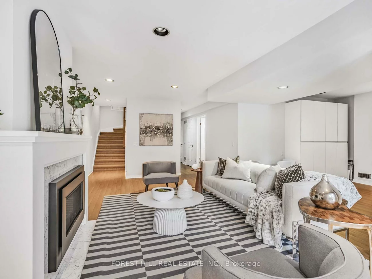481, Cranbrooke, Bedford Park-Nortown, Toronto
