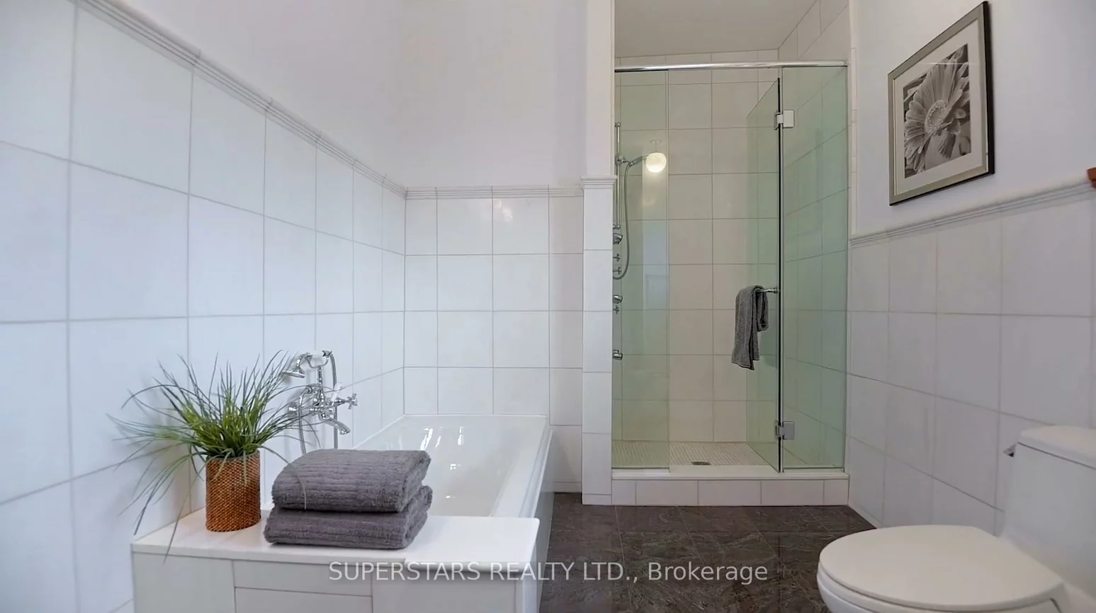 51, Abitibi, Newtonbrook East, Toronto