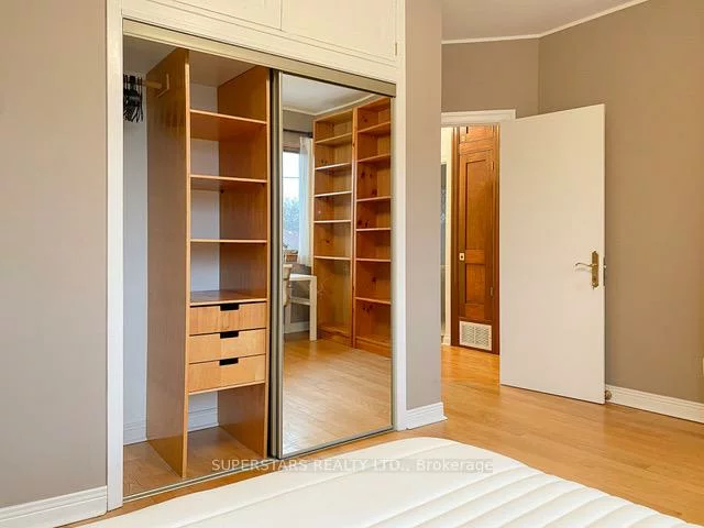 51, Abitibi, Newtonbrook East, Toronto