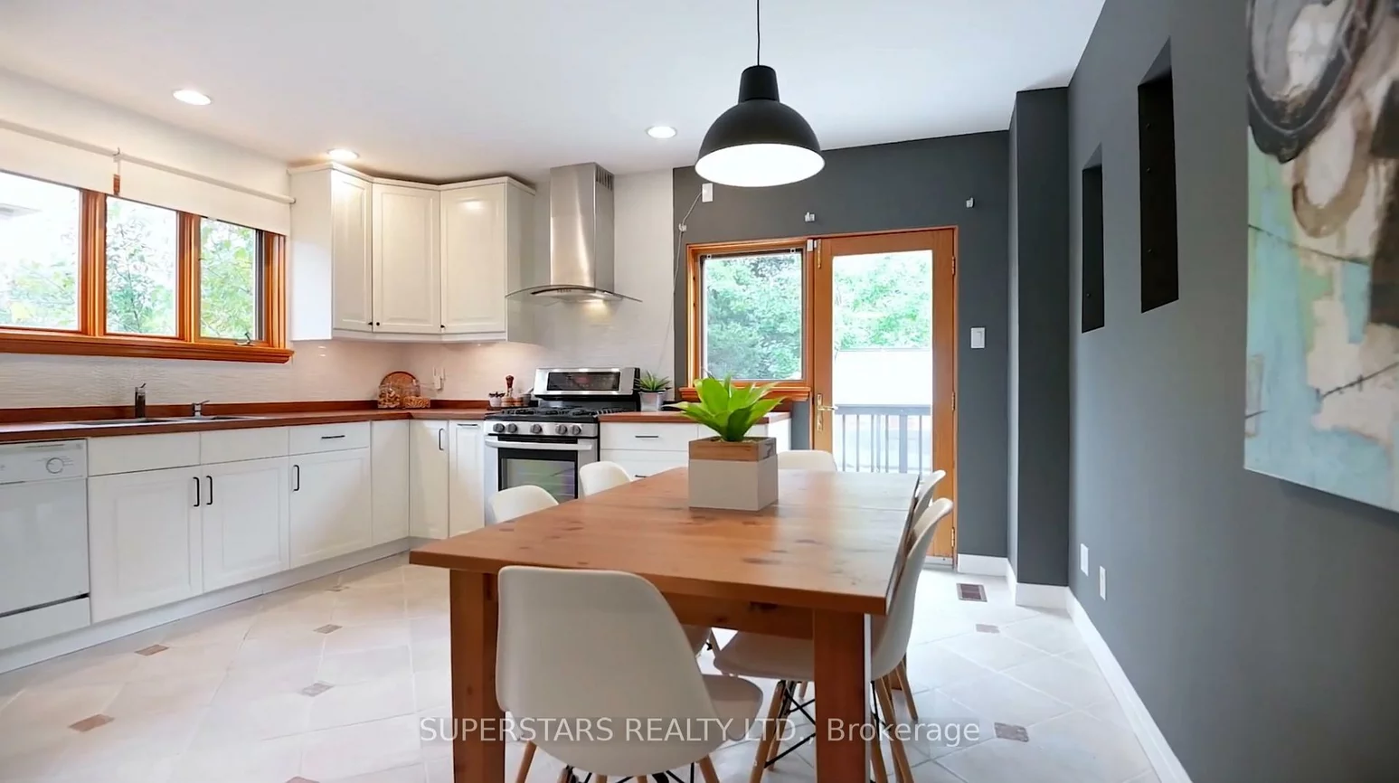 51, Abitibi, Newtonbrook East, Toronto