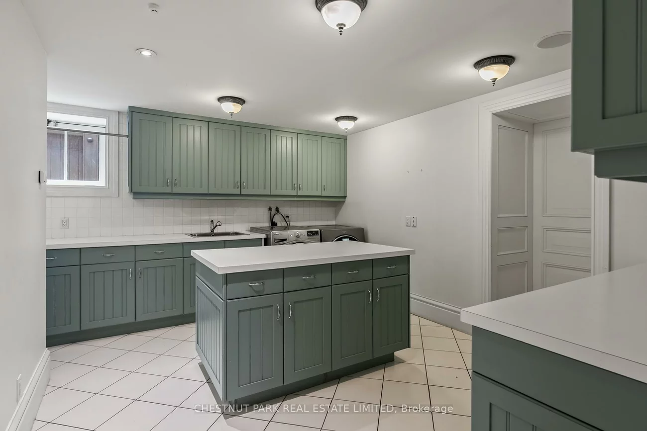 20, Elm, Rosedale-Moore Park, Toronto