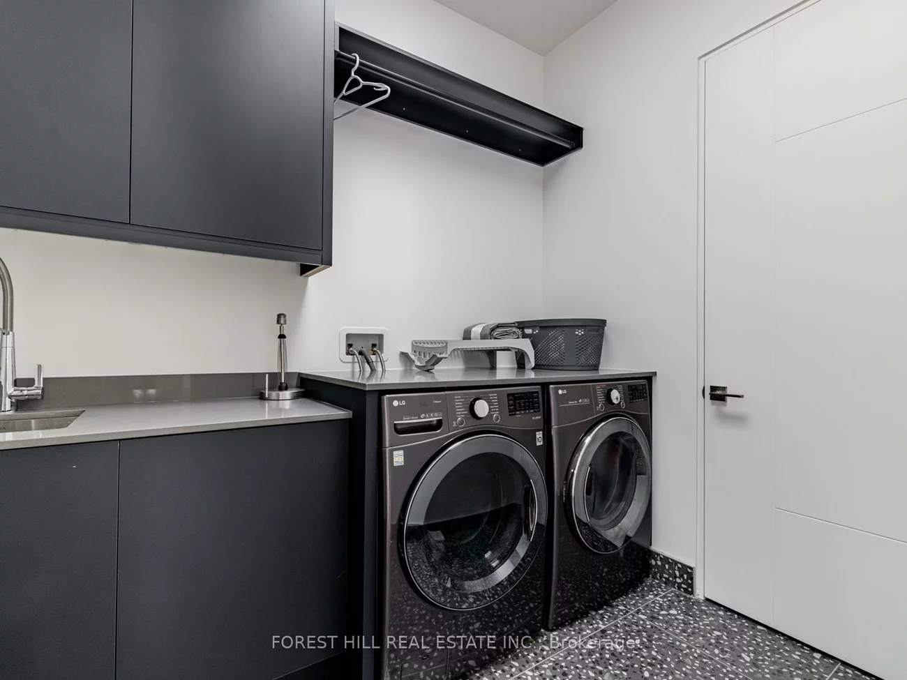 77, Risebrough, Newtonbrook East, Toronto