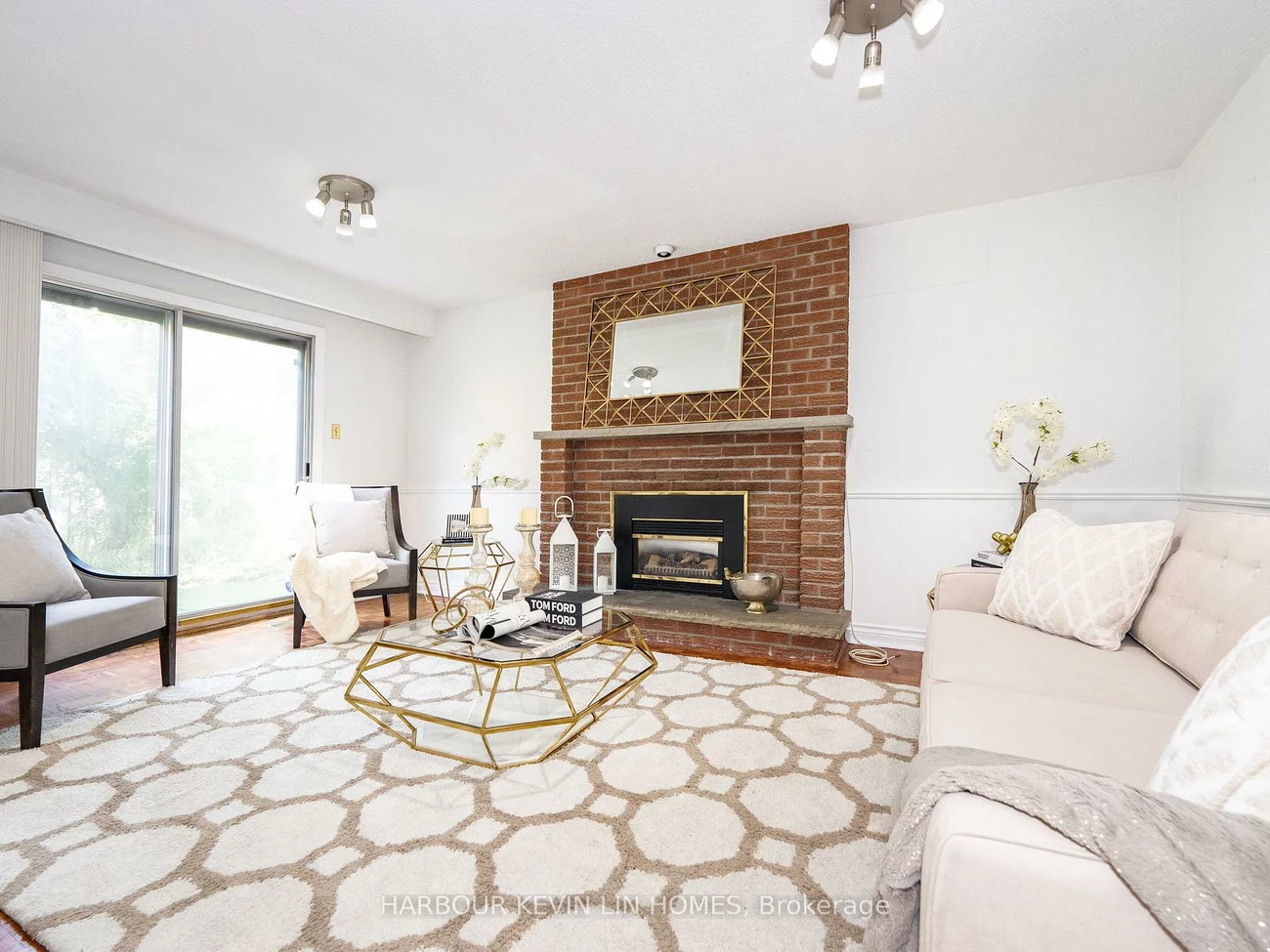 18, Whitman, Newtonbrook East, Toronto