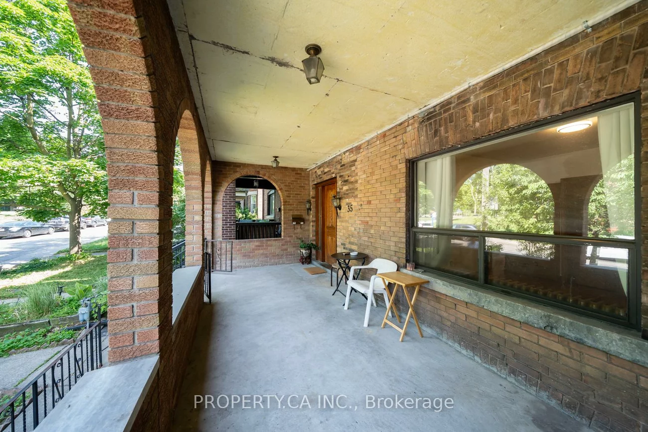 35, Pinewood, Humewood-Cedarvale, Toronto