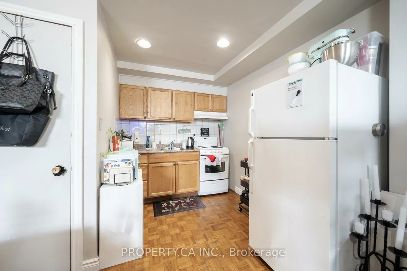 35, Pinewood, Humewood-Cedarvale, Toronto