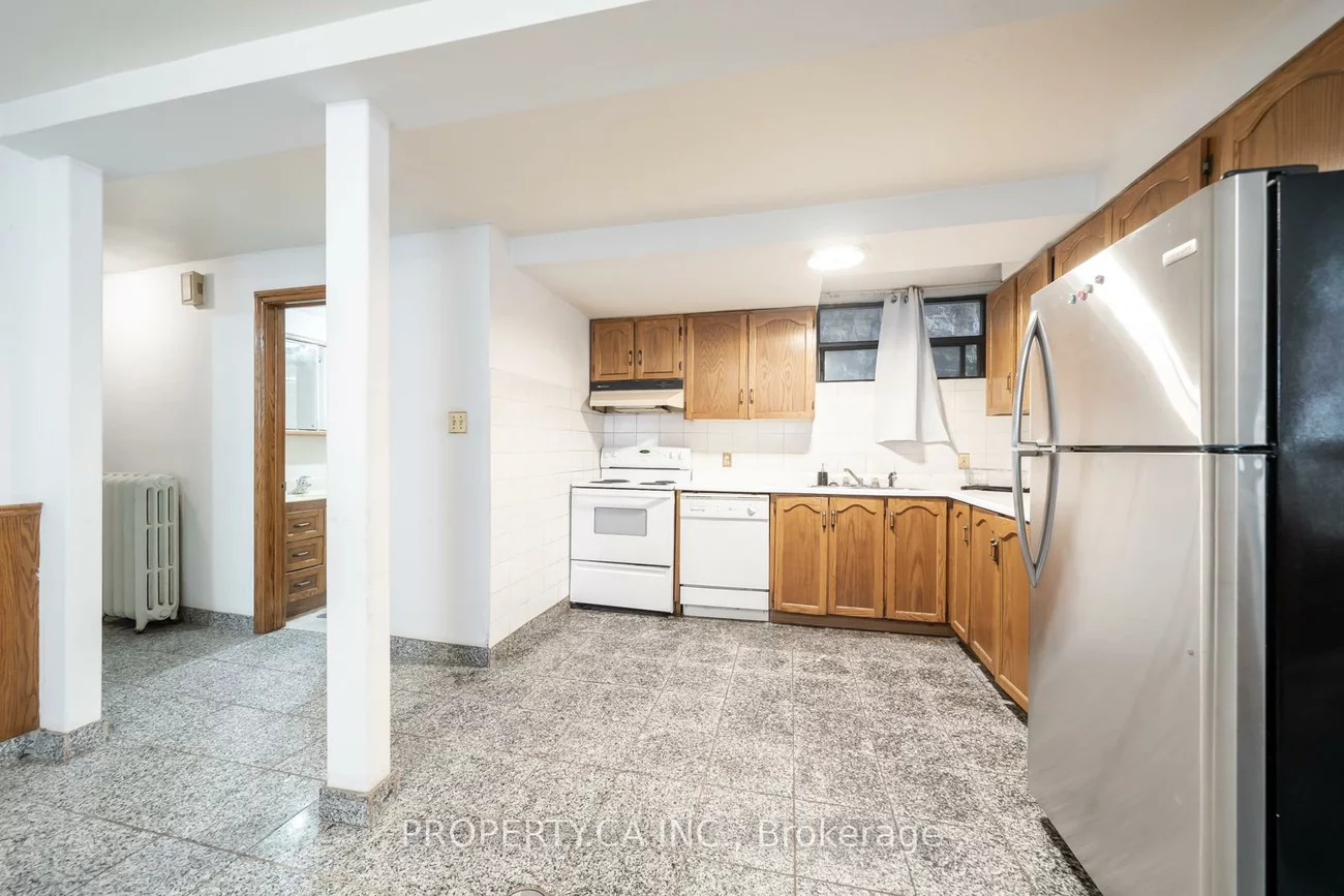 35, Pinewood, Humewood-Cedarvale, Toronto