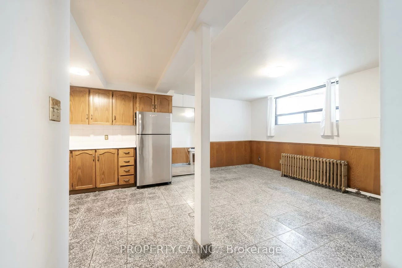 35, Pinewood, Humewood-Cedarvale, Toronto