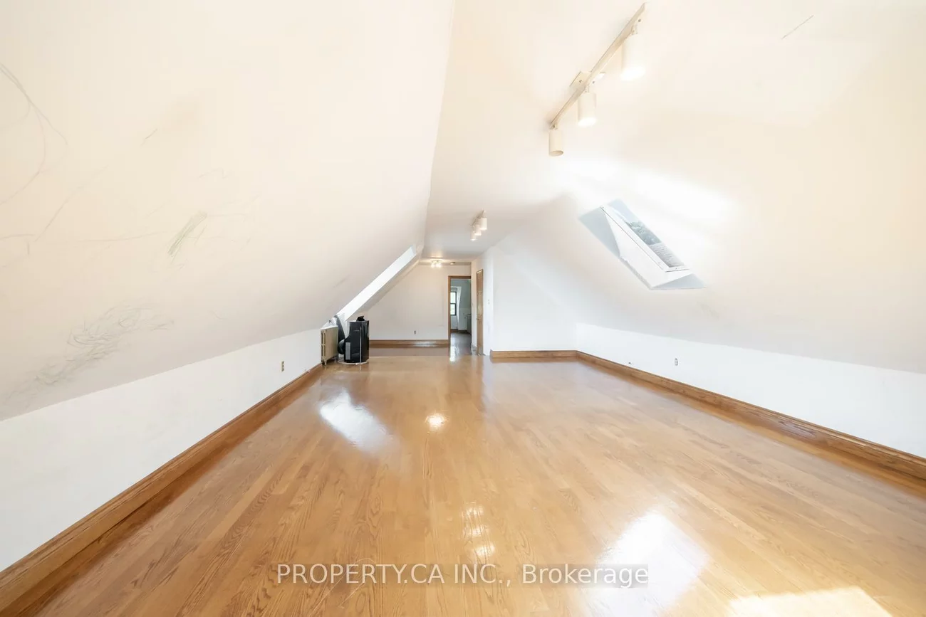 35, Pinewood, Humewood-Cedarvale, Toronto