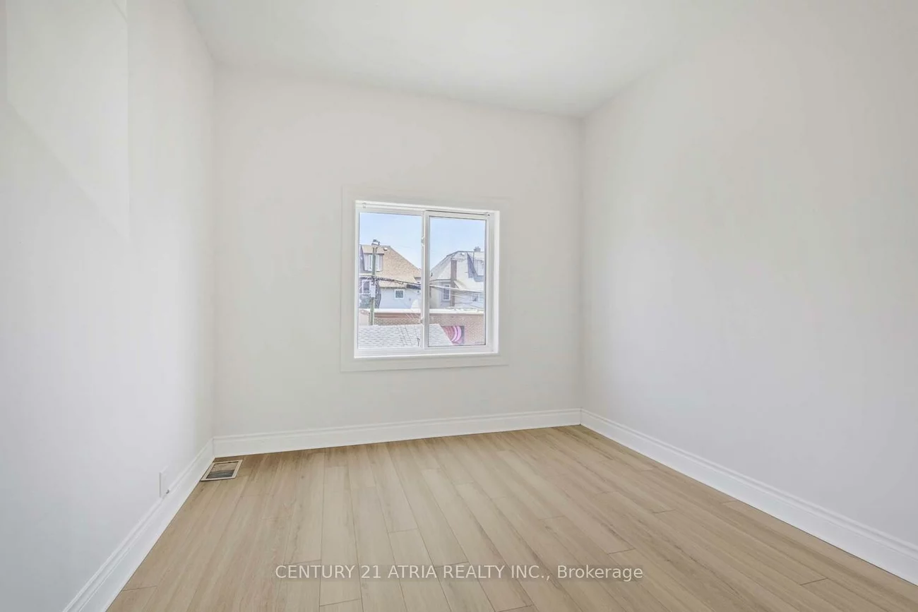 81, Montrose, Trinity-Bellwoods, Toronto