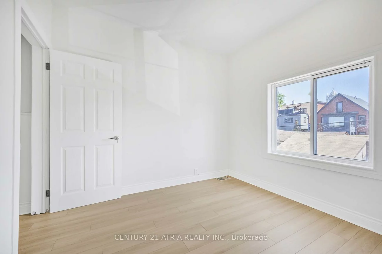 81, Montrose, Trinity-Bellwoods, Toronto