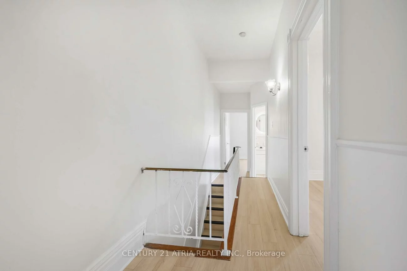 81, Montrose, Trinity-Bellwoods, Toronto