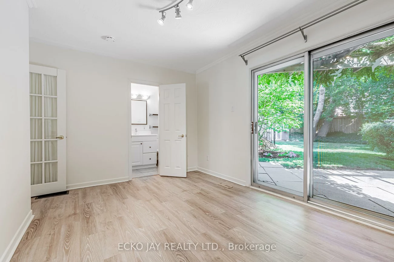 66, Lesgay, Don Valley Village, Toronto