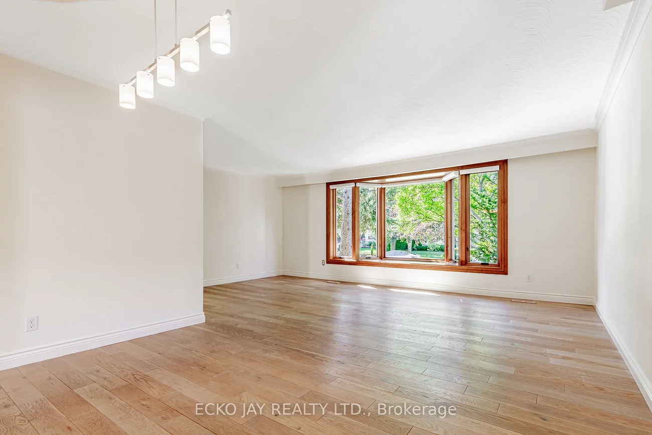 66, Lesgay, Don Valley Village, Toronto