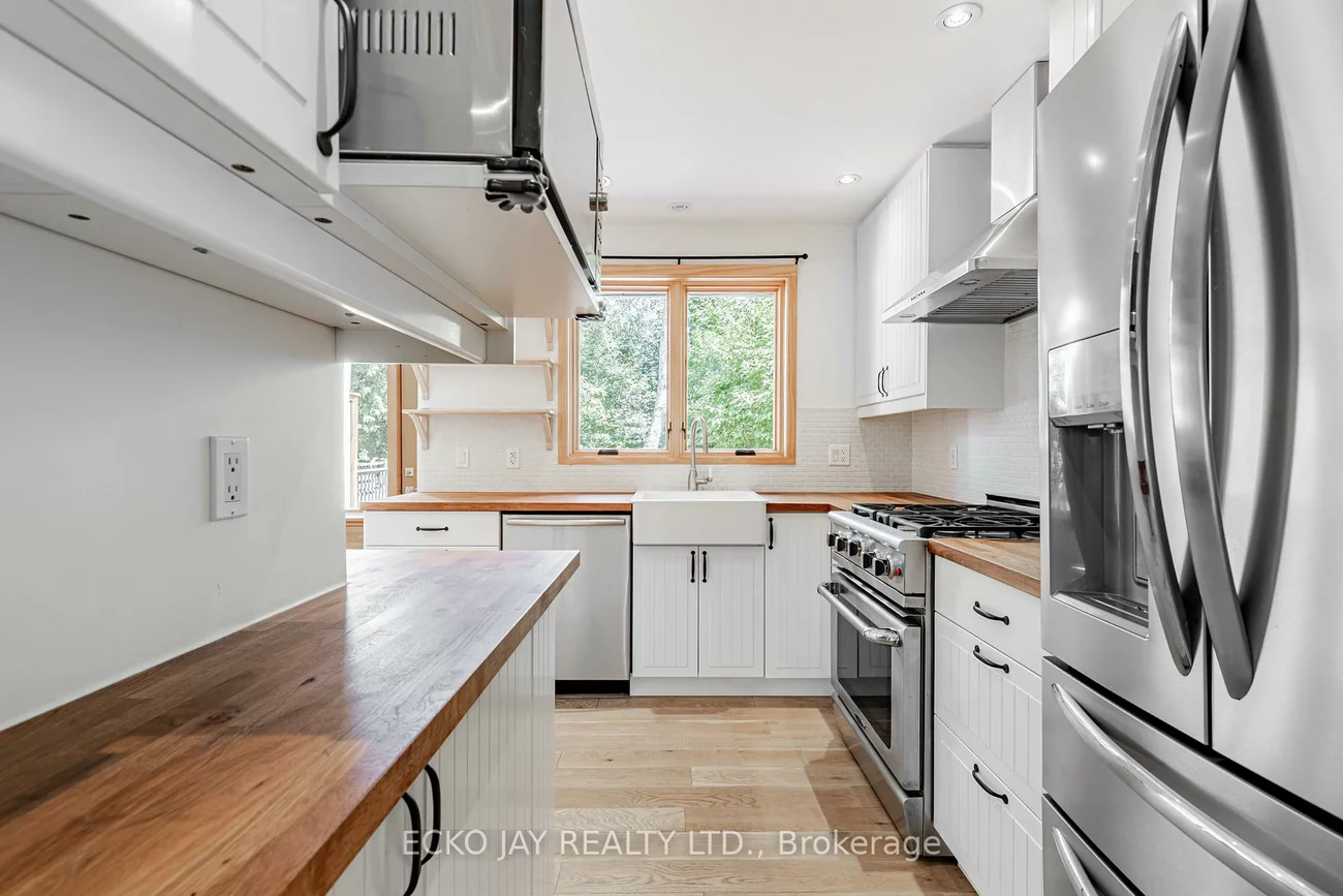 66, Lesgay, Don Valley Village, Toronto
