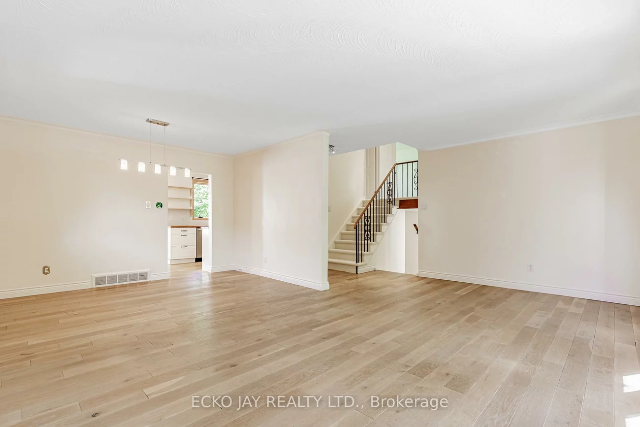 66, Lesgay, Don Valley Village, Toronto
