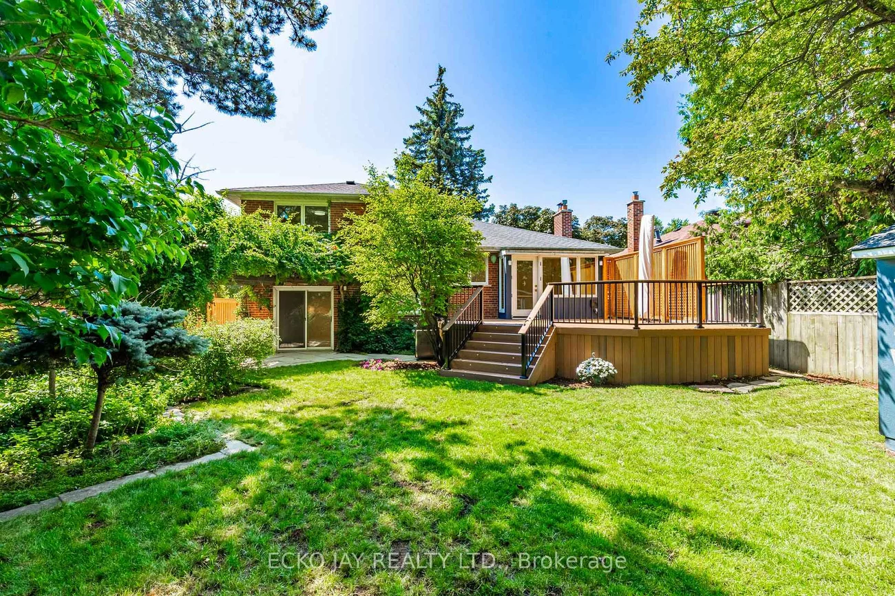66, Lesgay, Don Valley Village, Toronto