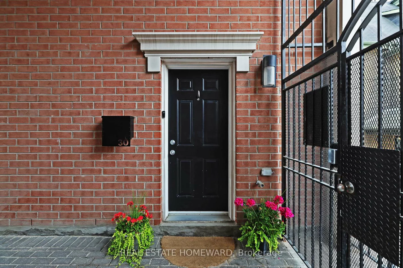6, Wellesley, Cabbagetown-South St. James Town, Toronto