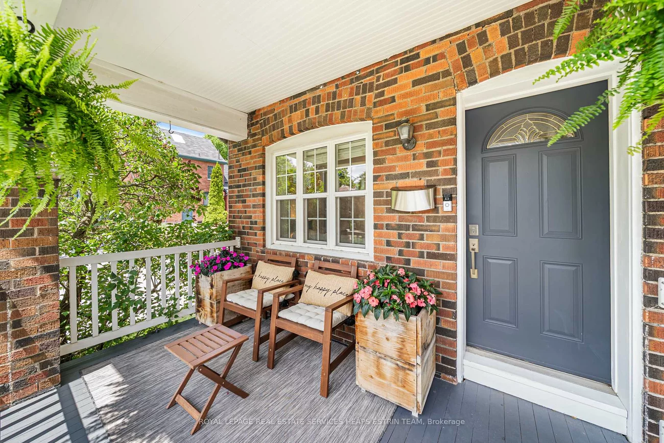 284, Broadway, Mount Pleasant East, Toronto