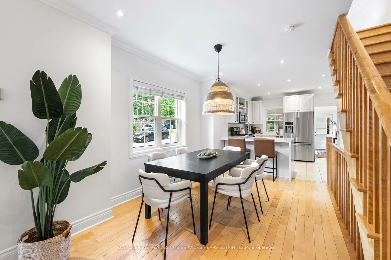 284, Broadway, Mount Pleasant East, Toronto
