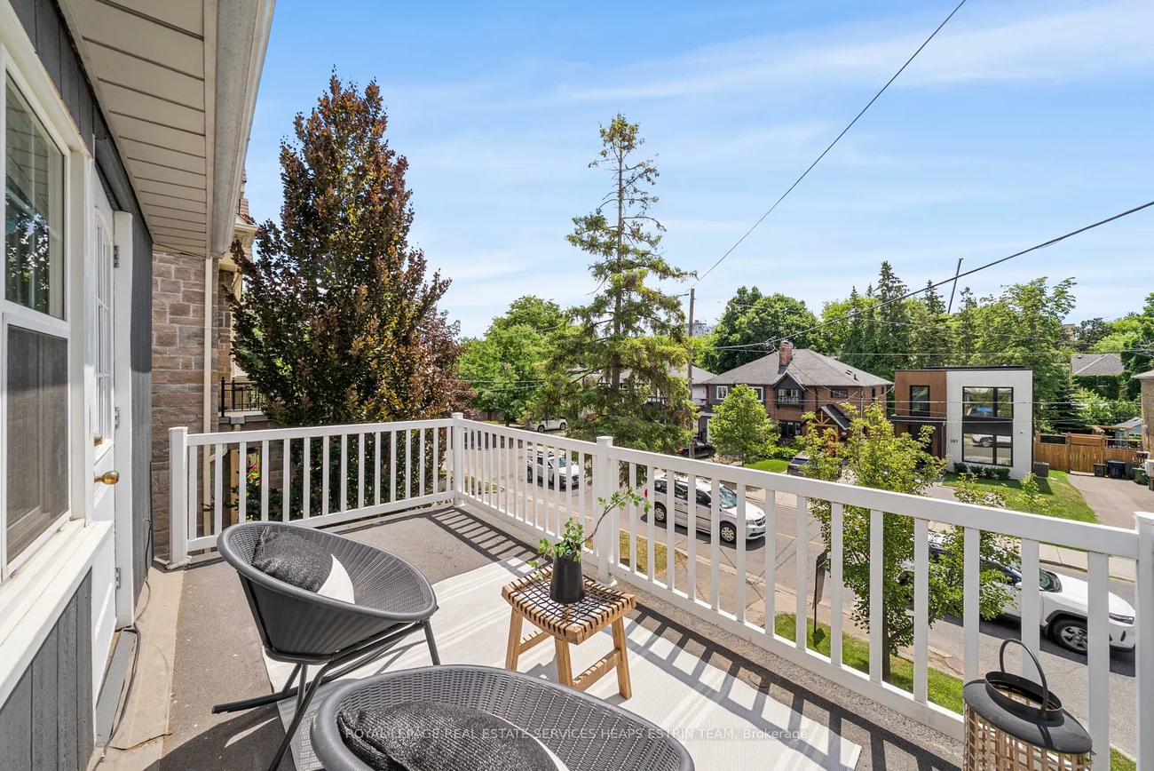 284, Broadway, Mount Pleasant East, Toronto