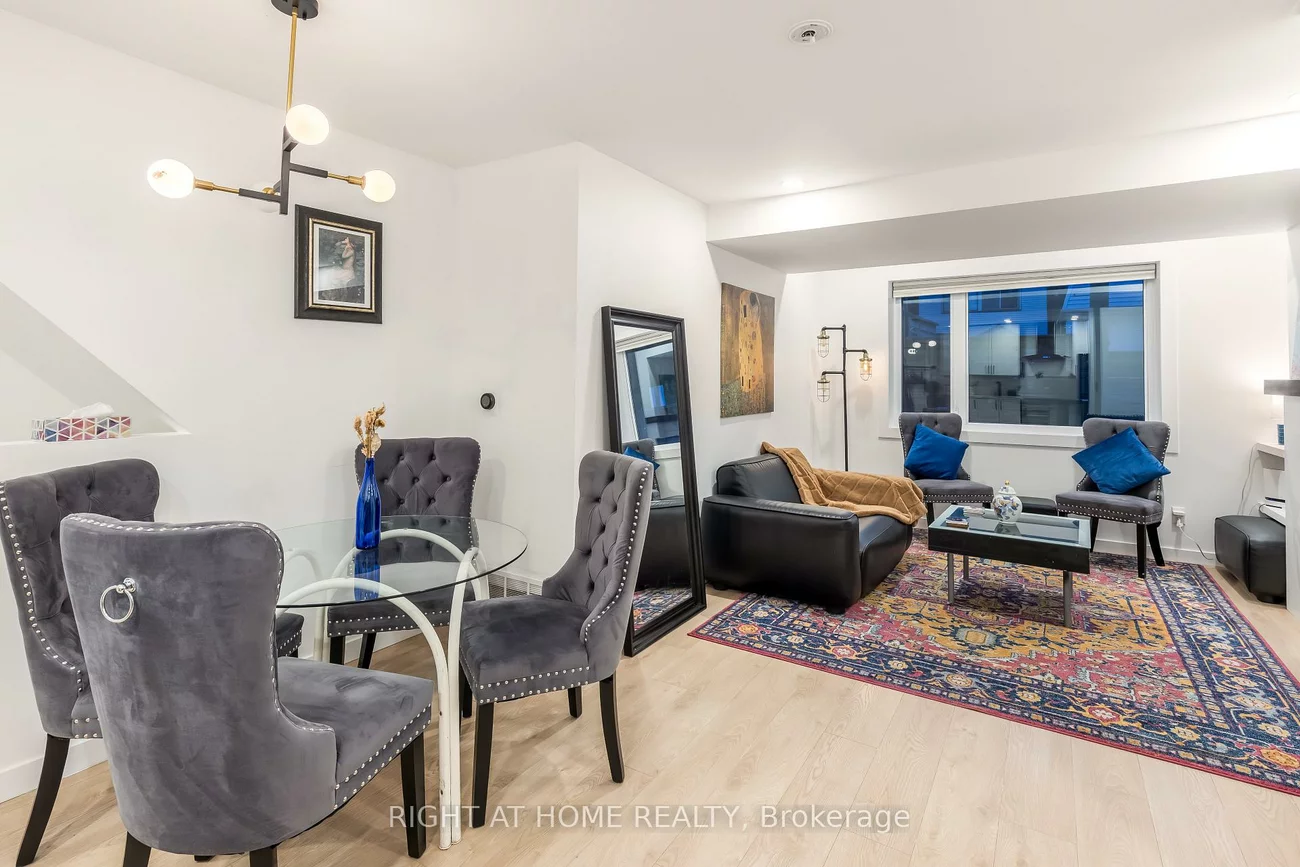 377, Lansdowne, Dufferin Grove, Toronto