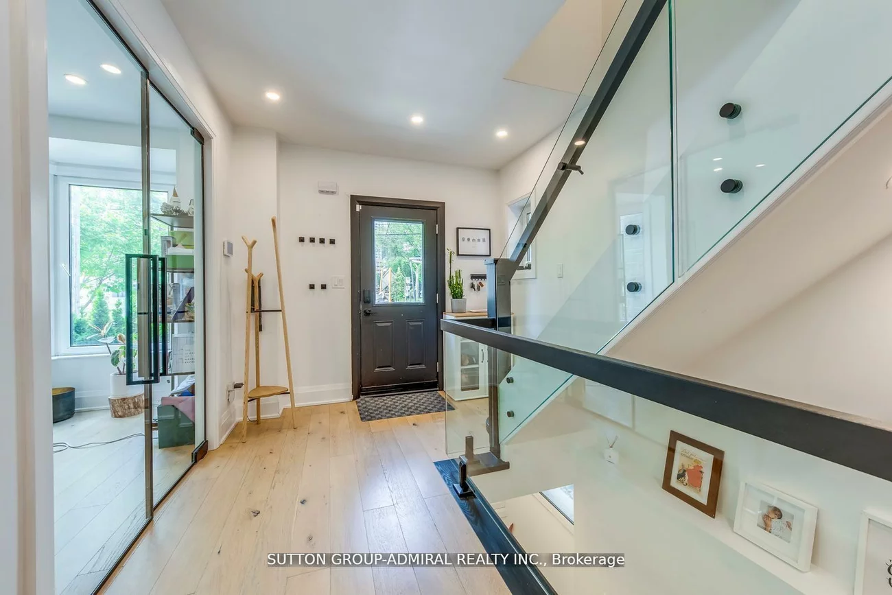 93, Soudan, Mount Pleasant West, Toronto