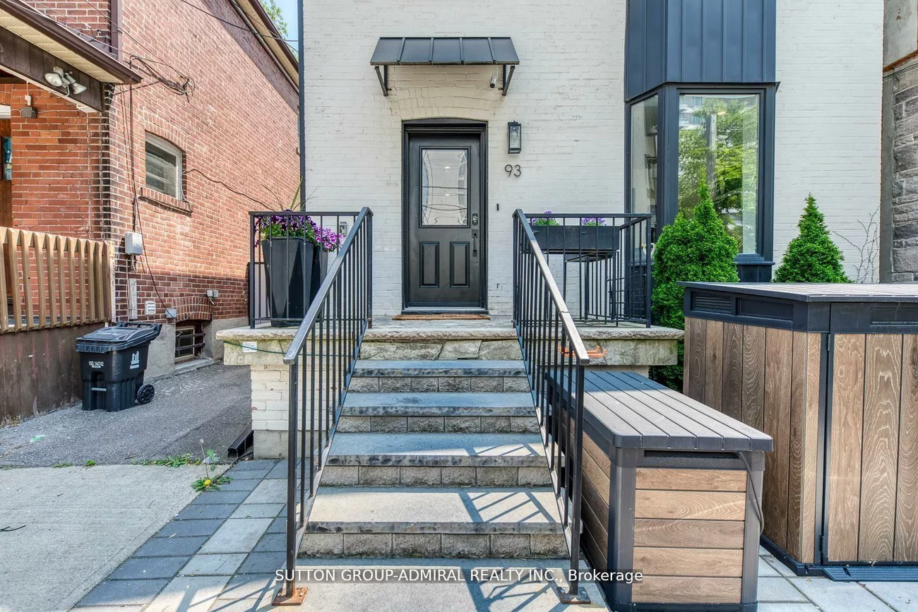 93, Soudan, Mount Pleasant West, Toronto