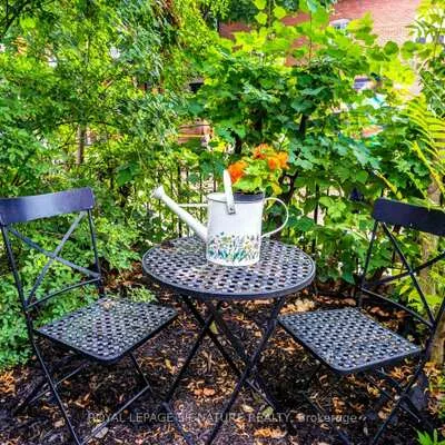 66, Euclid, Trinity-Bellwoods, Toronto