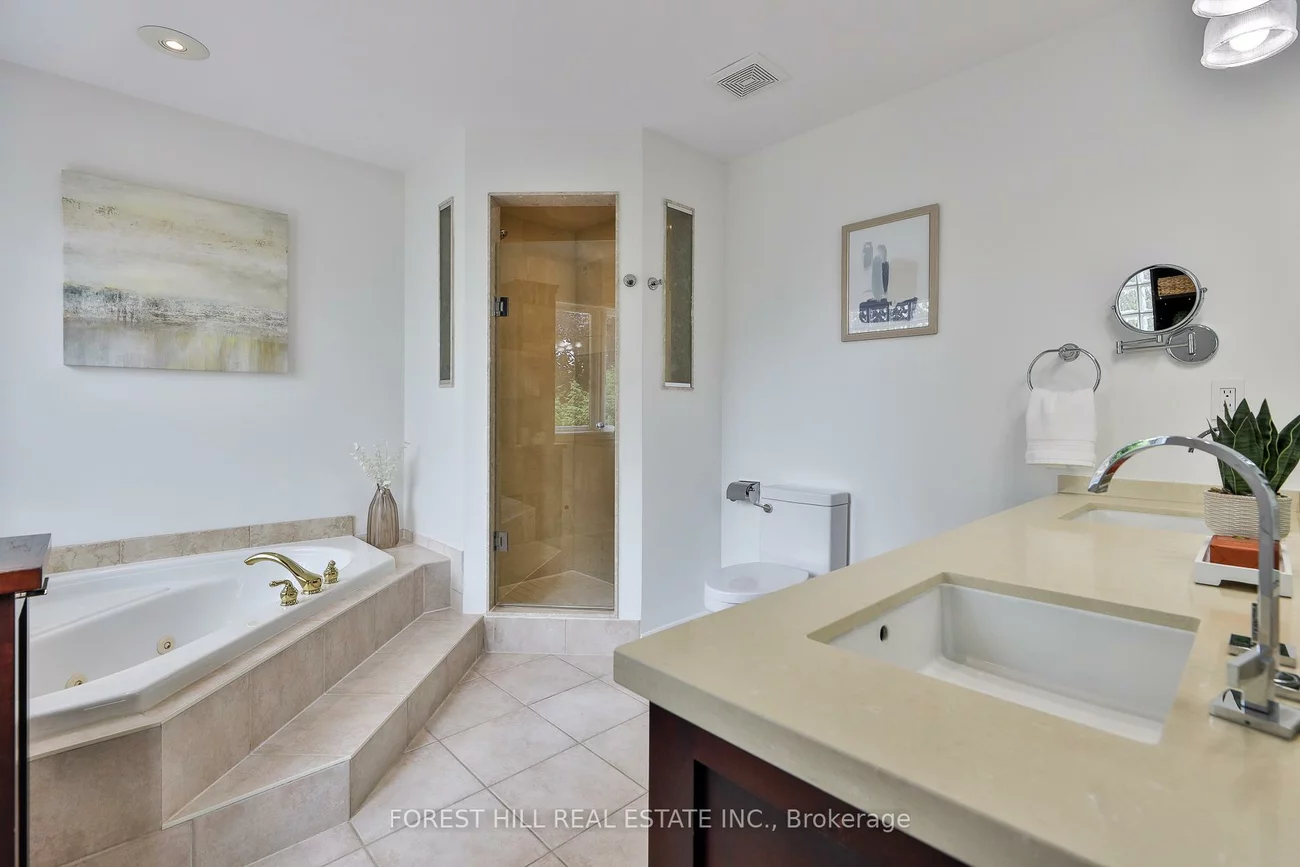 303, Joicey, Bedford Park-Nortown, Toronto