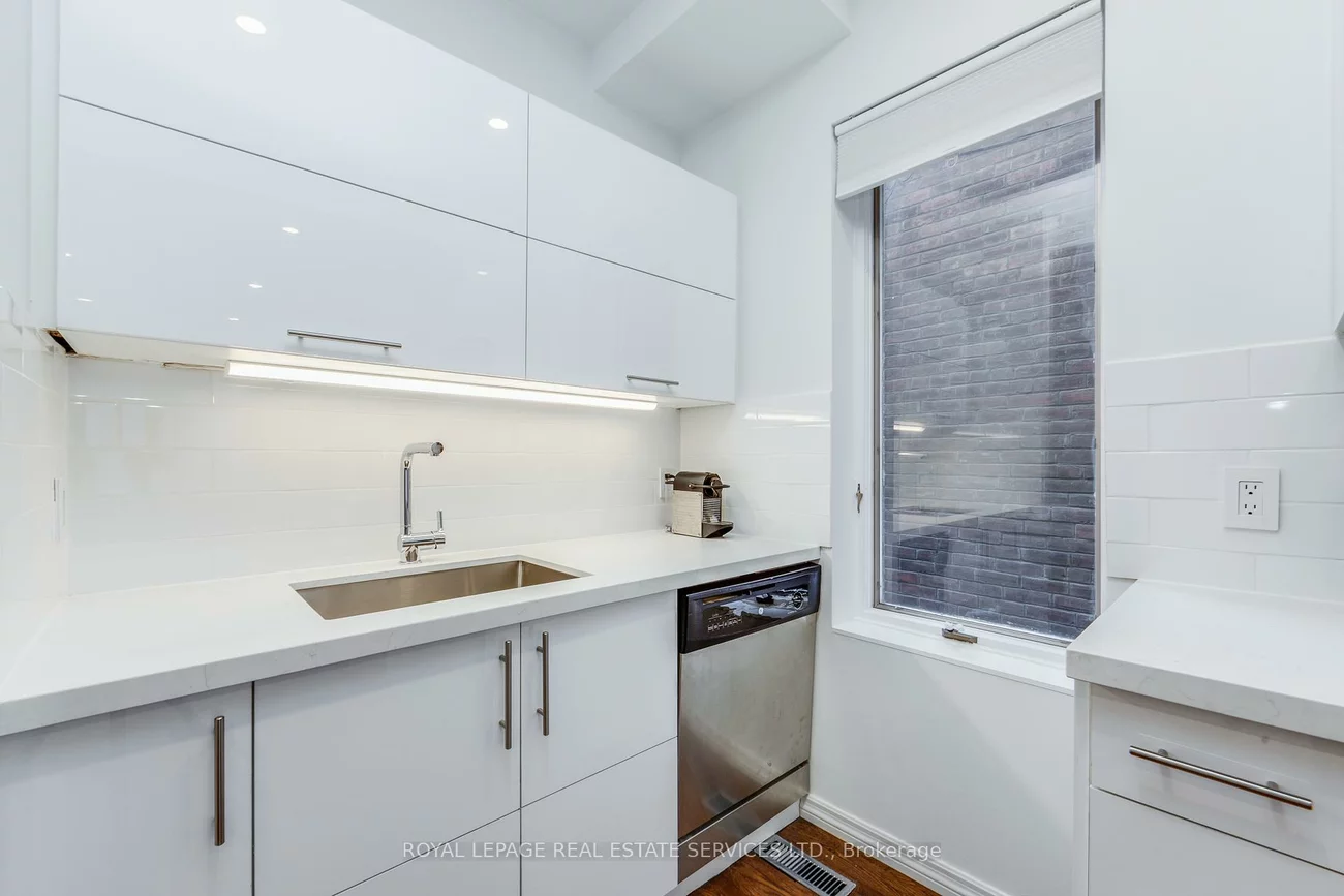 59, Dupont, Annex, Toronto
