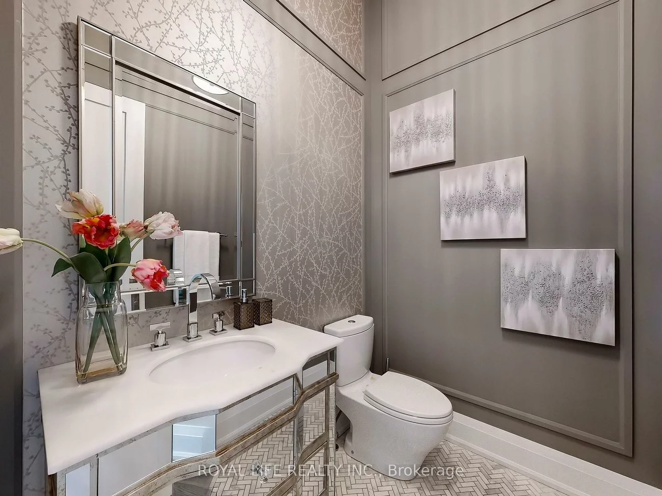 279, Deloraine, Lawrence Park North, Toronto