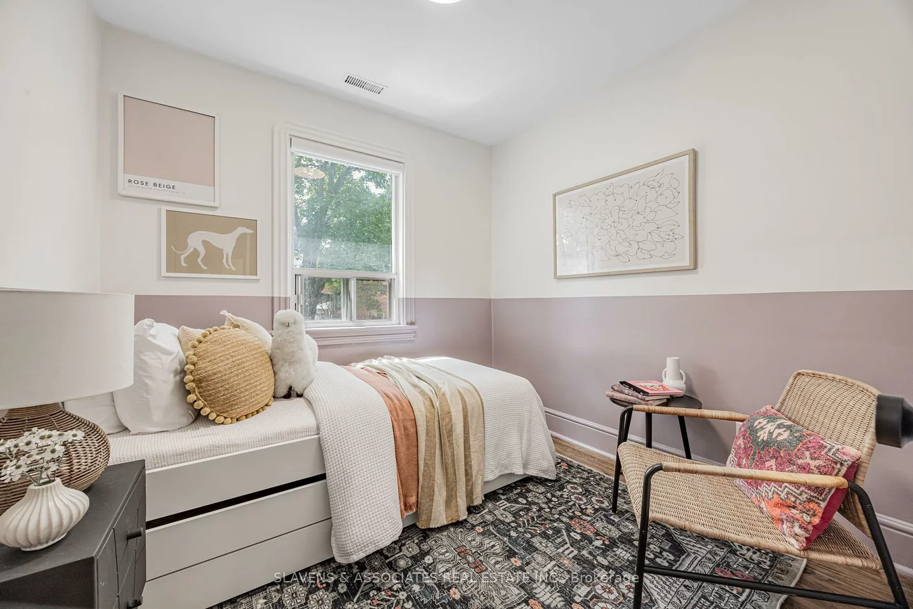 118, Whitmore, Forest Hill North, Toronto