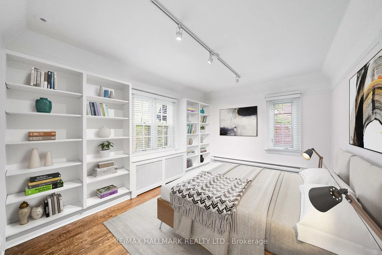 16, Elderwood, Forest Hill South, Toronto